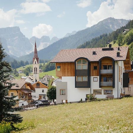Berghotel Sanvi サン・マルティーノ・イン・バディーア エクステリア 写真