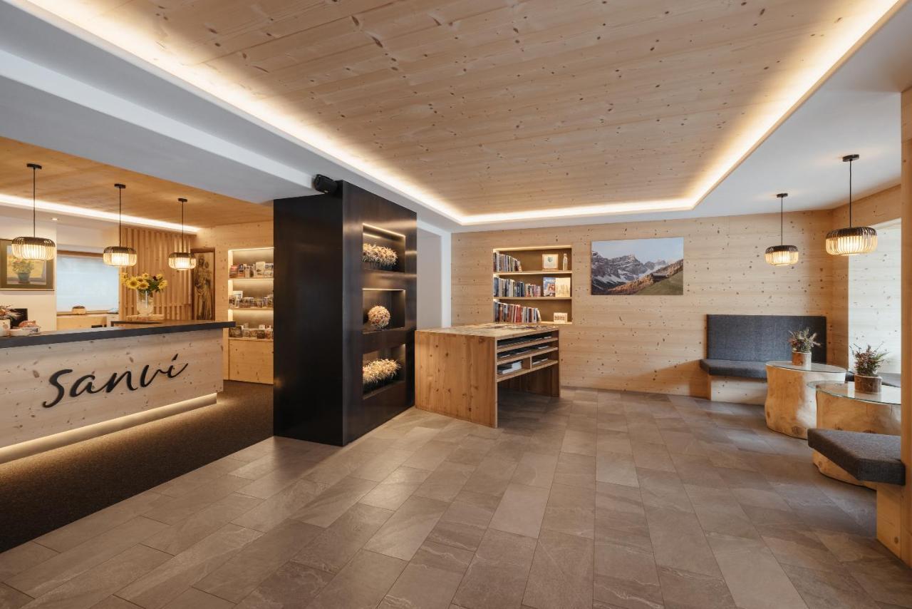 Berghotel Sanvi サン・マルティーノ・イン・バディーア エクステリア 写真